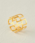 Conch Metal 4-Piece Napkin Ring Gold
