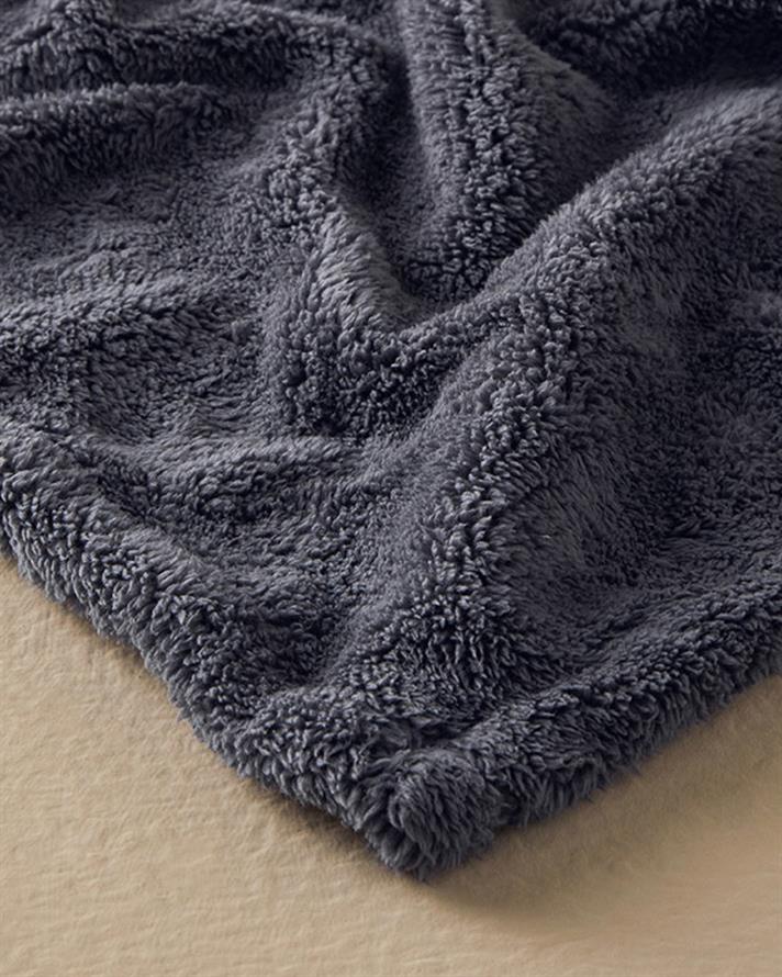 Cozy Wellsoft Tv Blanket Anthracite