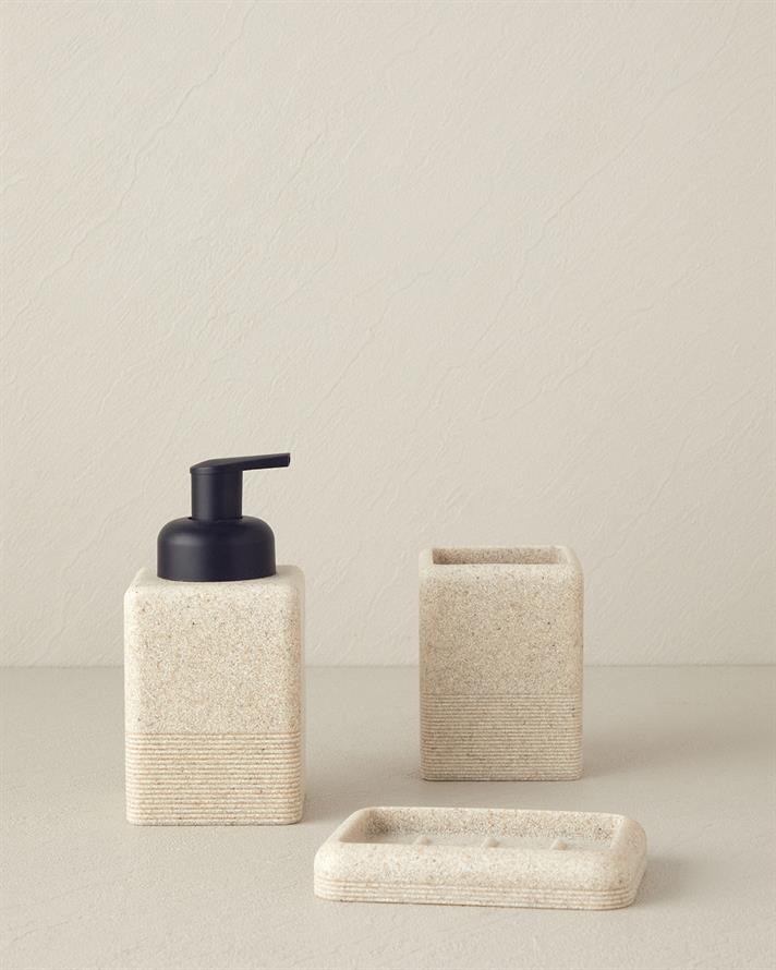 Daina 3-Piece Bathroom Set Beige