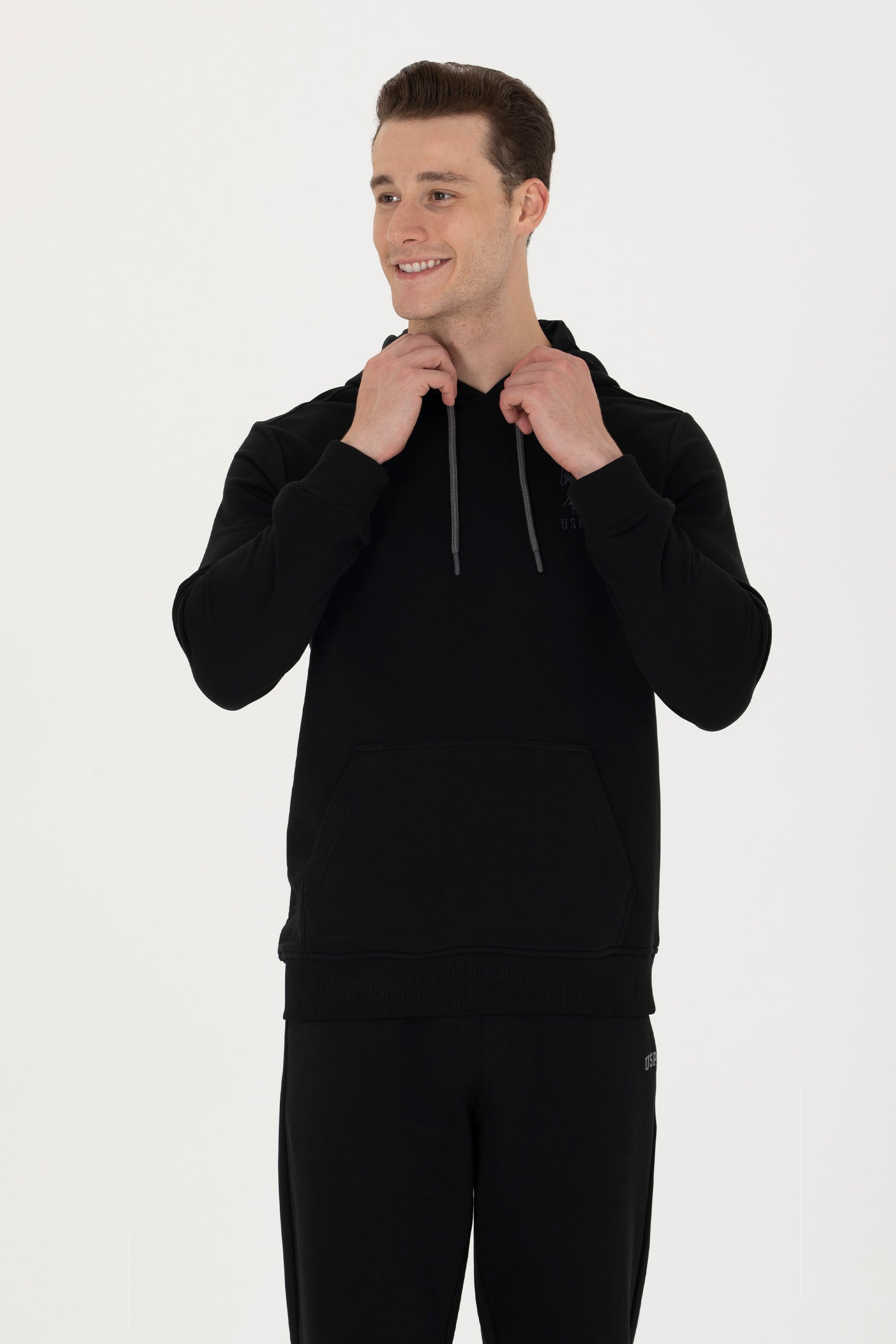 Men's Black Basic Sweatshirt