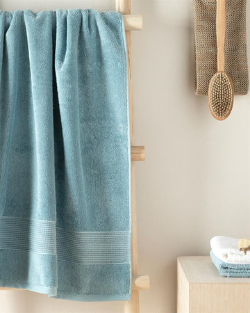 Deluxe Low Twist Cotton Bath Towel Blue