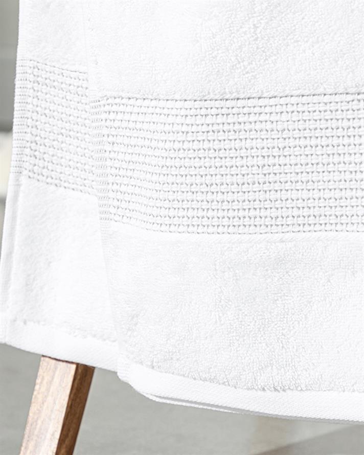 Deluxe Cotton Low Twist Bath Towel White