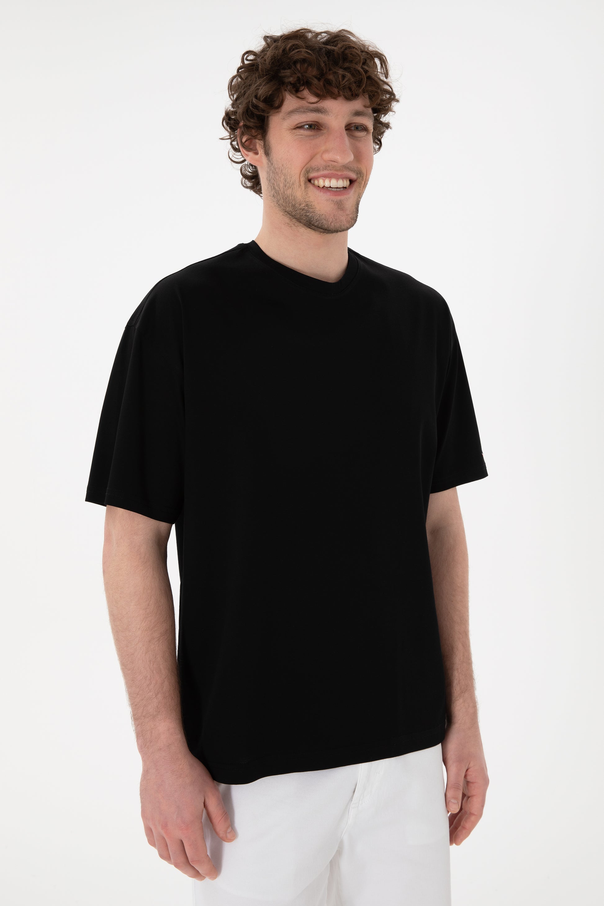 Men's Comfort Fit Crew Neck Black Mercerized Basic T-Shirt