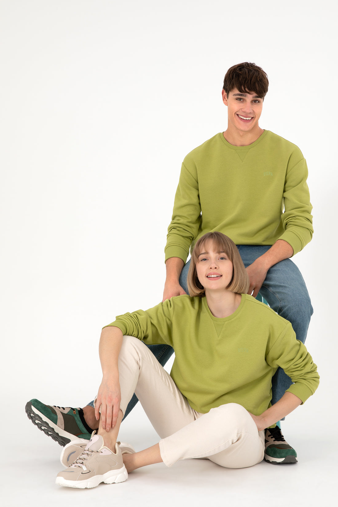 Men's Peanut Green Basic Sweatshirt