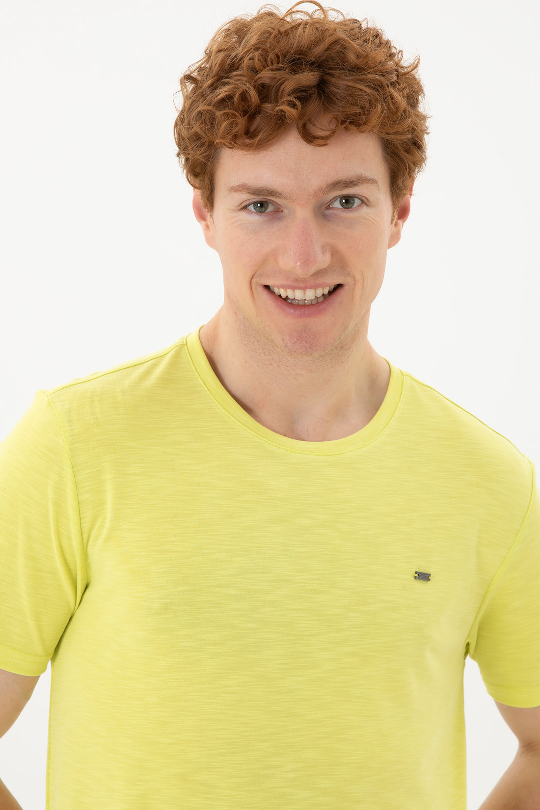 Men's Regular Fit Crew Neck Peanut Green Basic T-Shirt