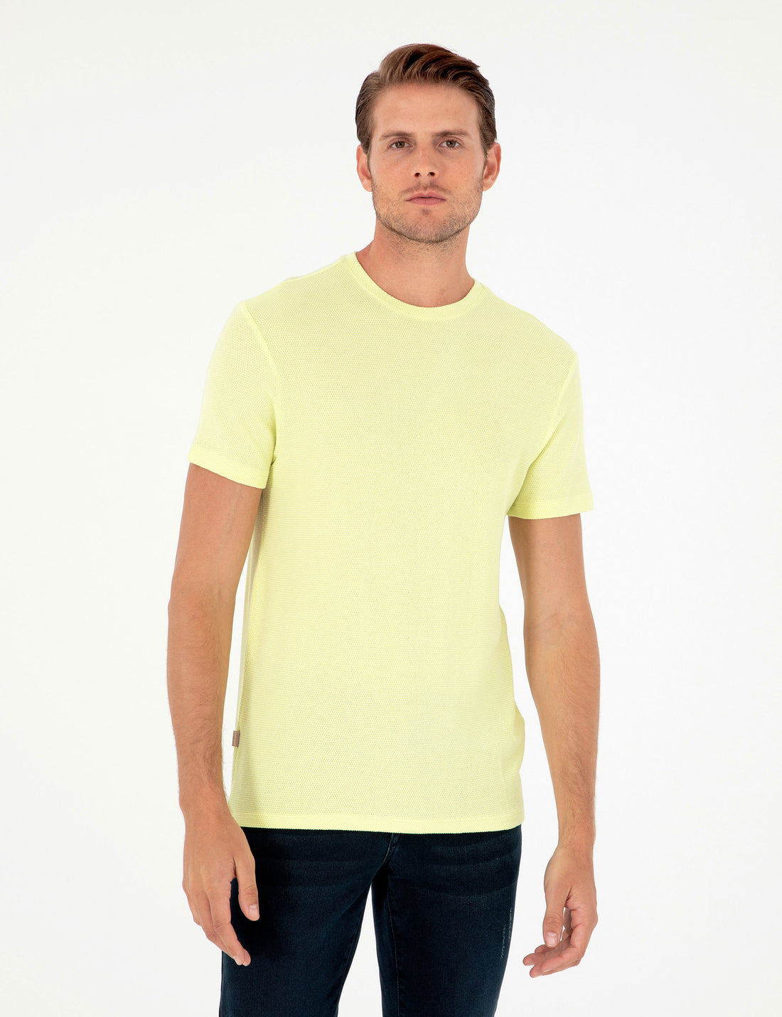 Lemon Slim Fit Basic T-Shirt