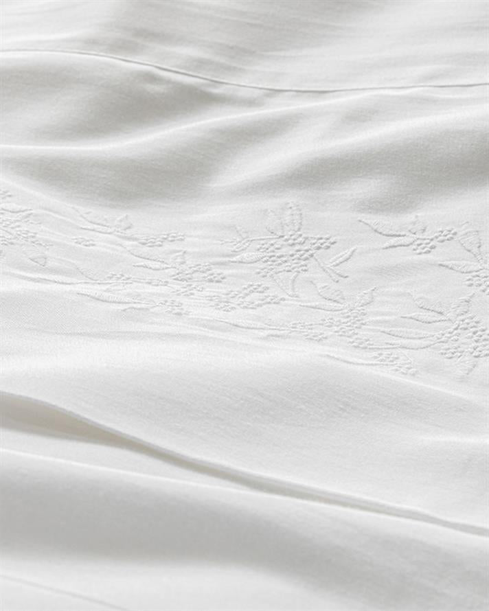 Laurel Cotton Satin Embroidered Double Bed Linen Set White