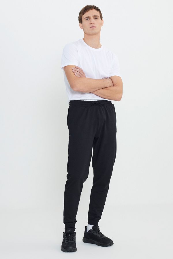 AC&Co / Altınyıldız Classics Men's Black Jogger Sweatpants - Large - EGY66719118793-01
