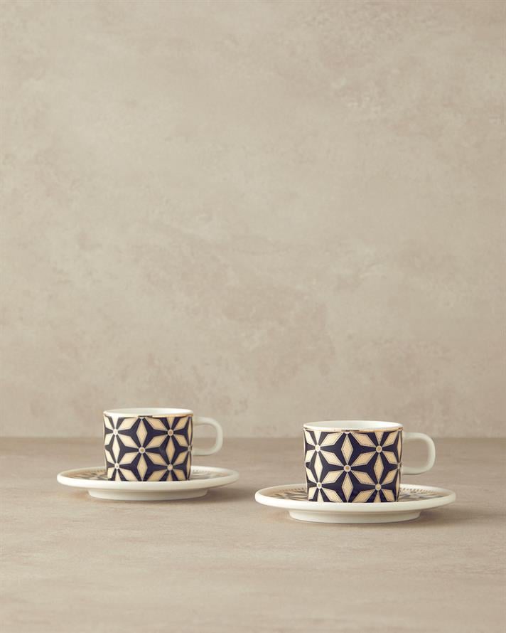 Modern Sense Bone Porcelain Coffee Cup Set 4 Pieces 2 Seater Black