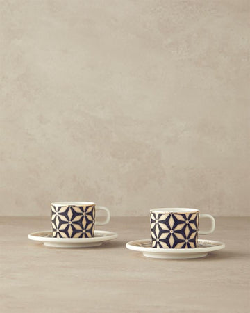 Modern Sense Bone Porcelain Coffee Cup Set 4 Pieces 2 Seater Black