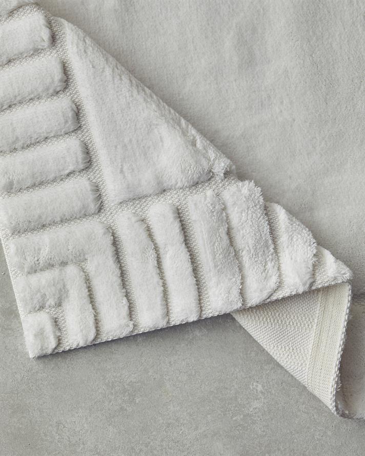 Pearly Cotton Bath Mat Set Ecru