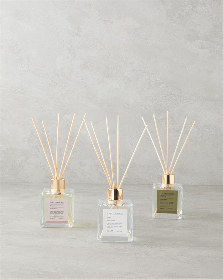 Room Fragrance with Poudre Stick