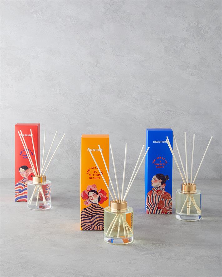 The Scent of a Sweet Love Stick Room Fragrance 200 ml Red